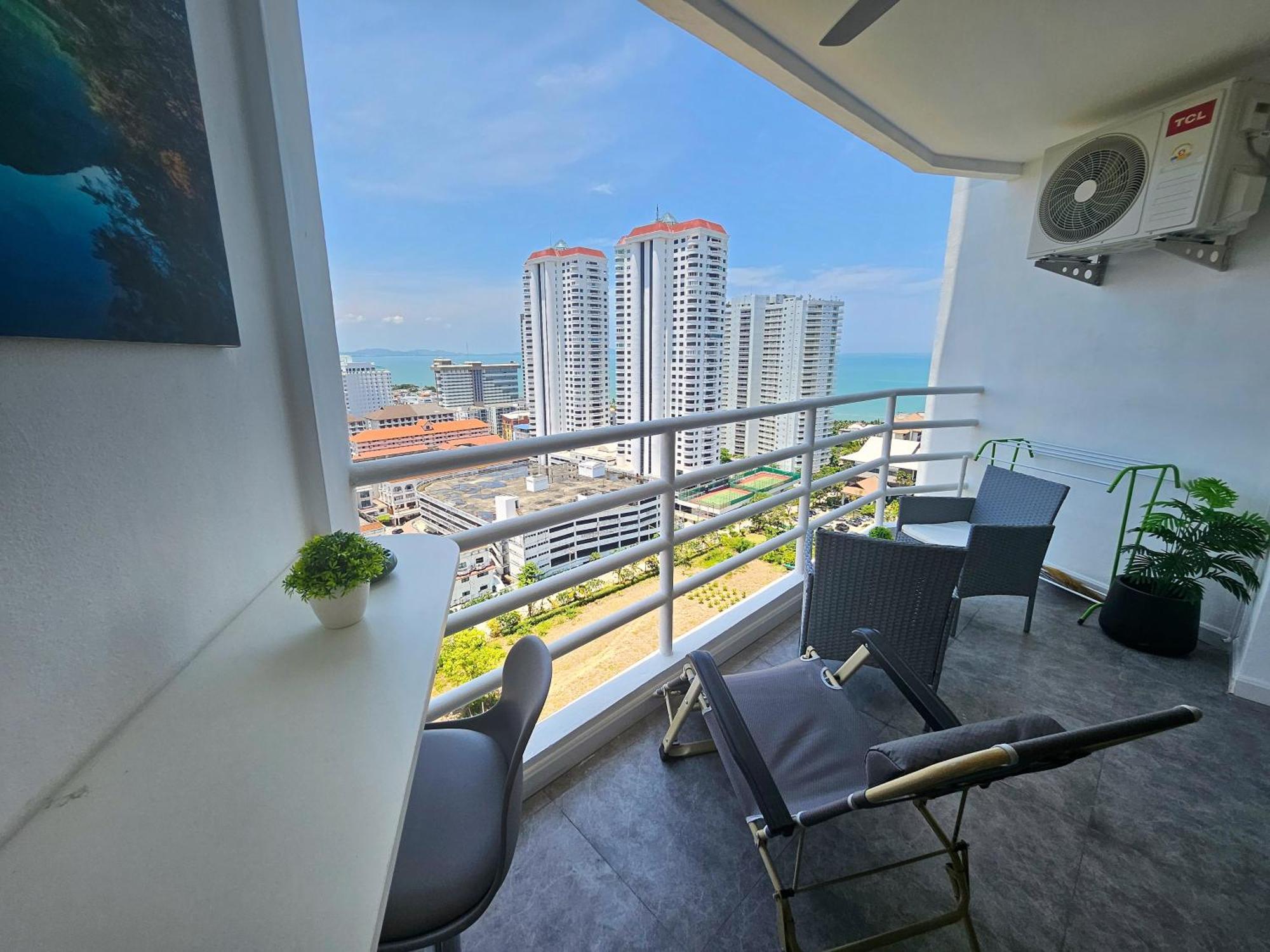 View Talay 5 Jomtien Beachfront Pattaya Buitenkant foto